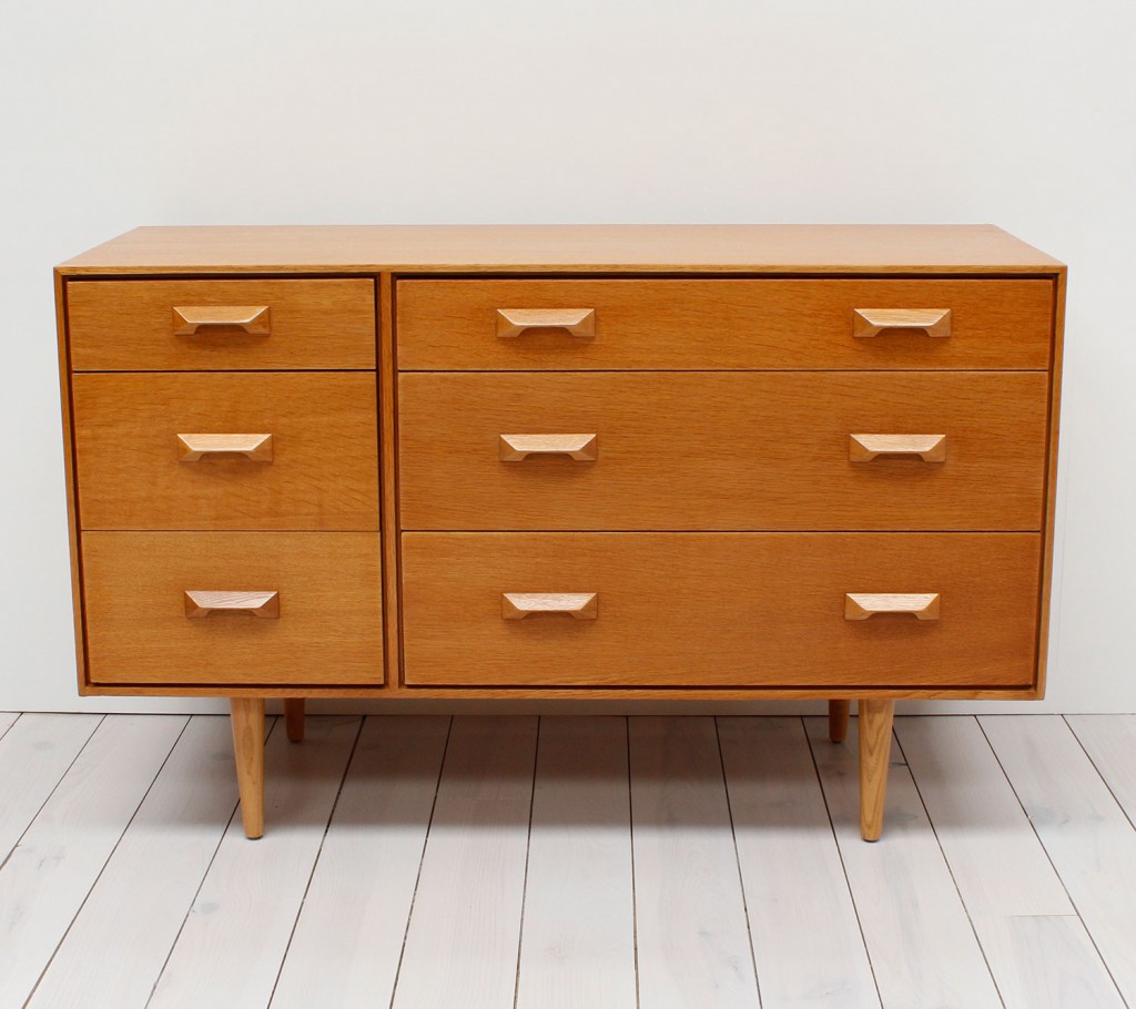 Stag Oak Chest of Drawers