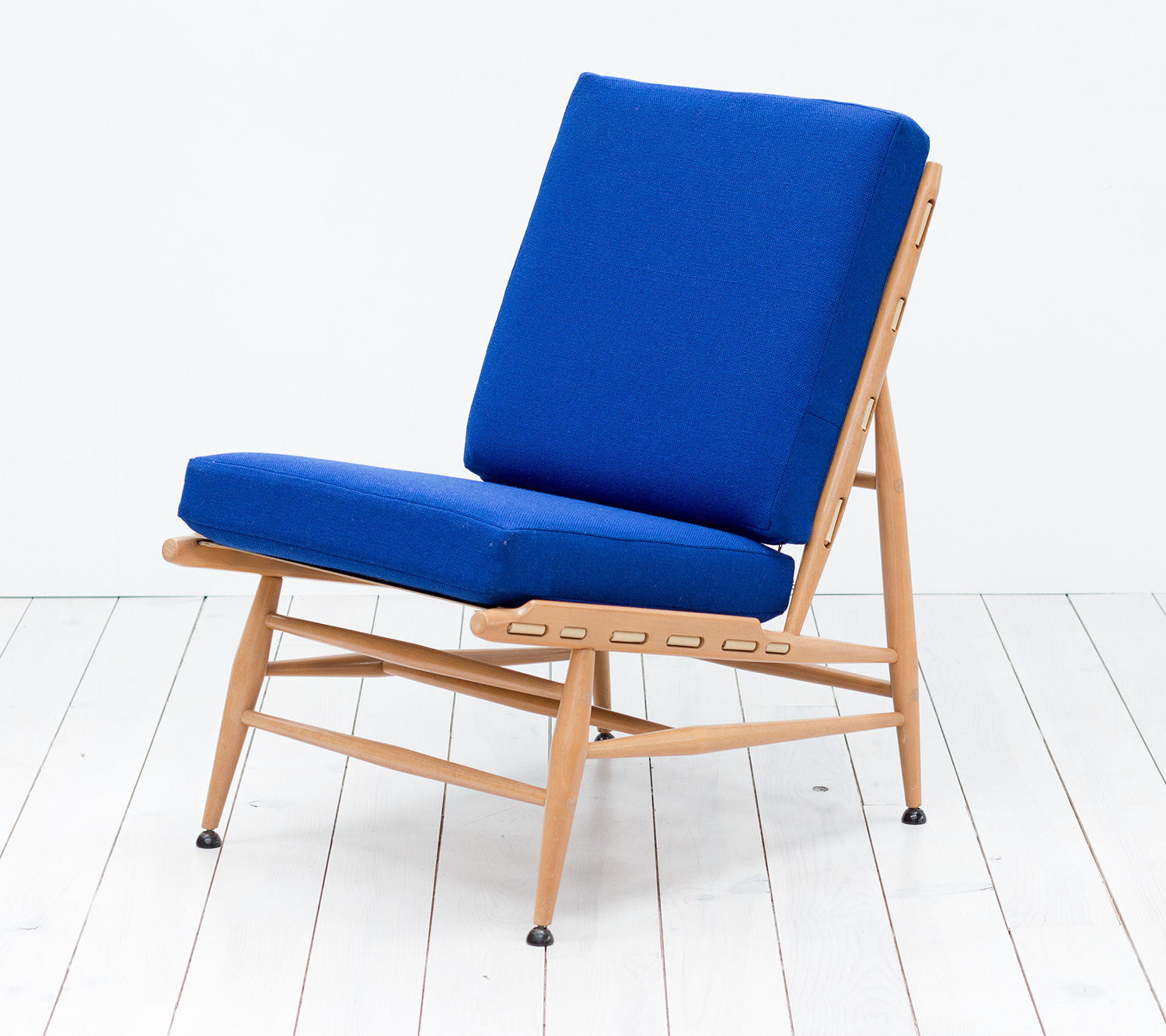 Ercol Model ‘427’ Lounge Chair