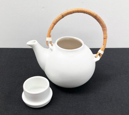 White Teapot by Ulla Procopé for Arabia