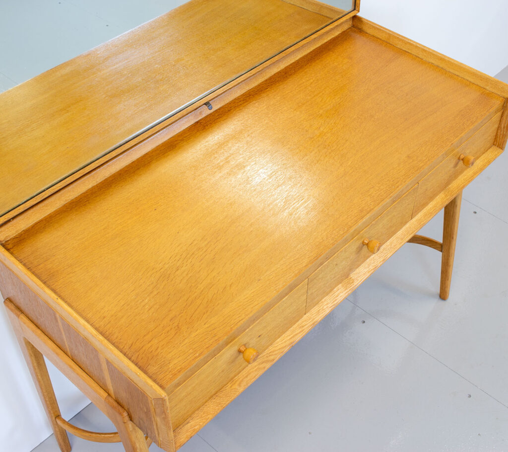 1950s Kandya Oak Dressing Table