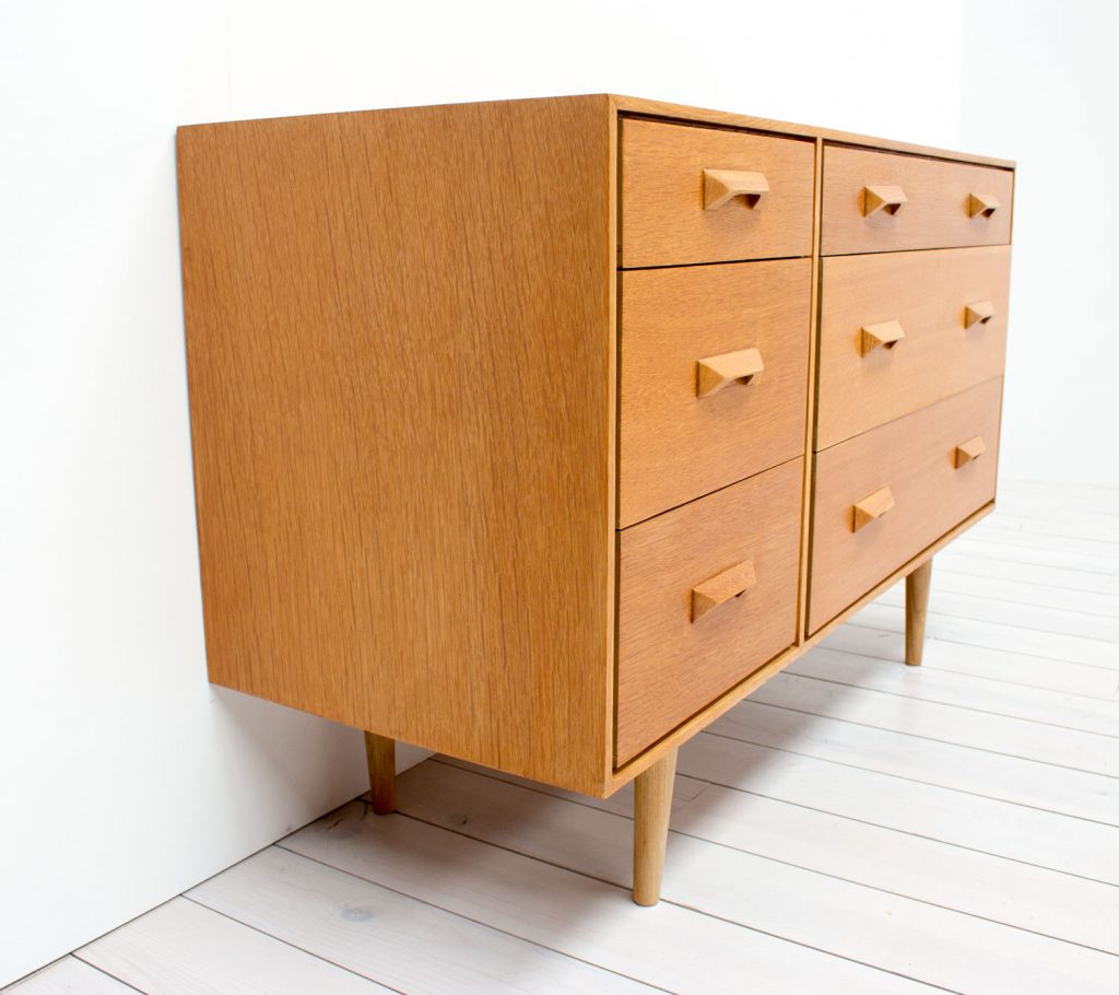 Concord Oak Chest of Drawers by Stag