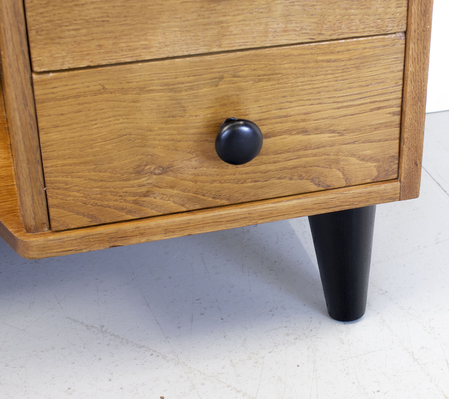Modernist Gordon Russell Oak Dressing Table