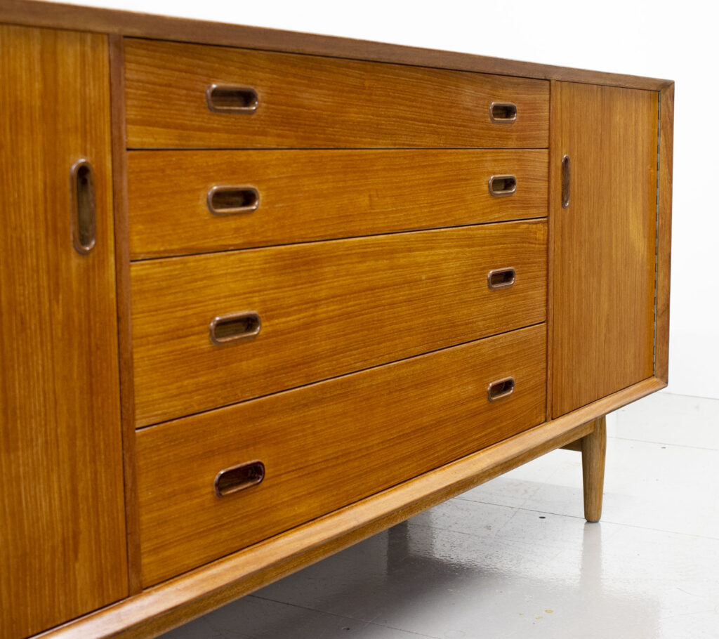 Danish Teak Model OS25 Sideboard by Arne Vodder for Sibast Danish Teak Model OS25 Sideboard by Arne Vodder for Sibast