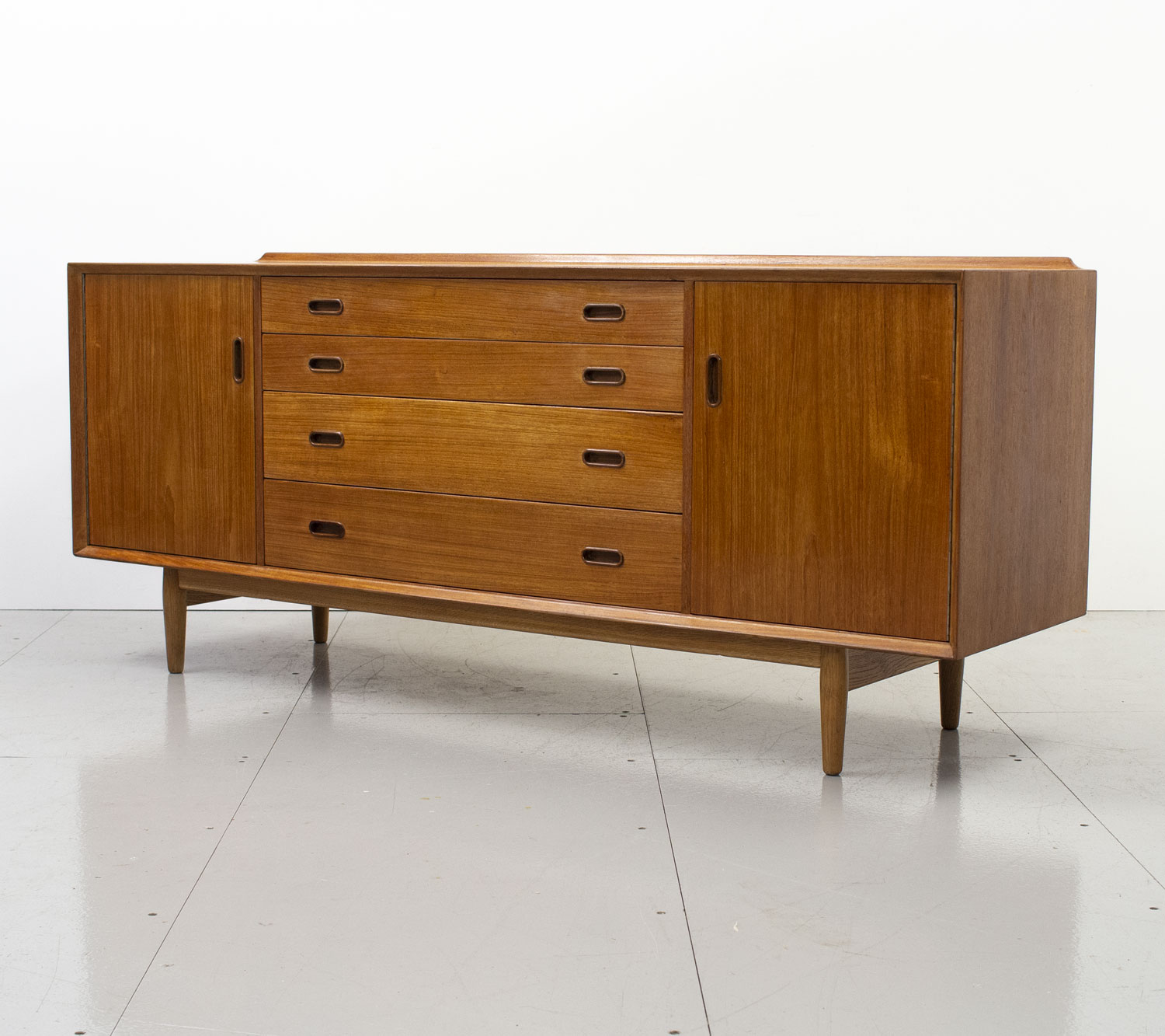 Danish Teak Model OS25 Sideboard by Arne Vodder for Sibast Danish Teak Model OS25 Sideboard by Arne Vodder for Sibast