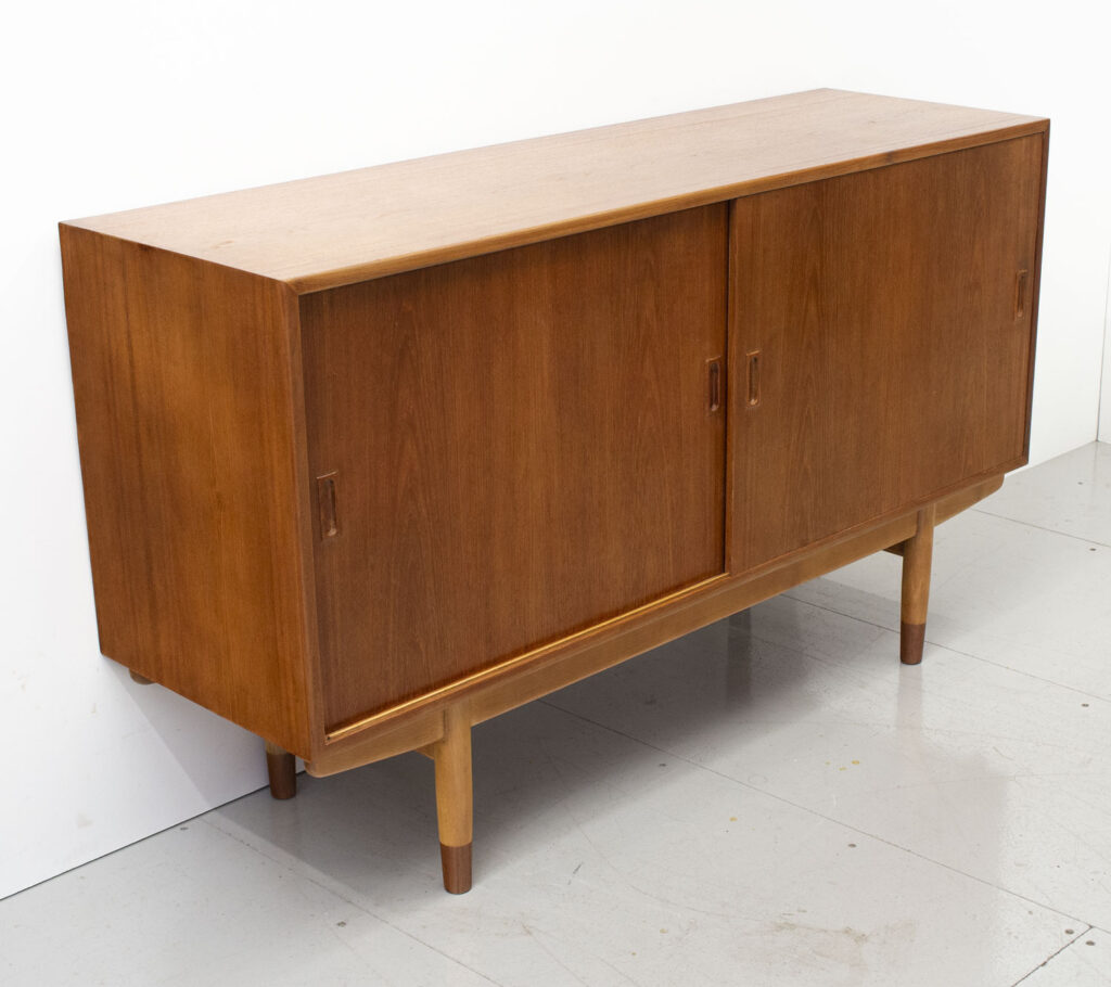Danish Teak Sideboard by Børge Mogensen for Søborg Møbelfabrik Danish Teak Sideboard by Børge Mogensen for Søborg Møbelfabrik